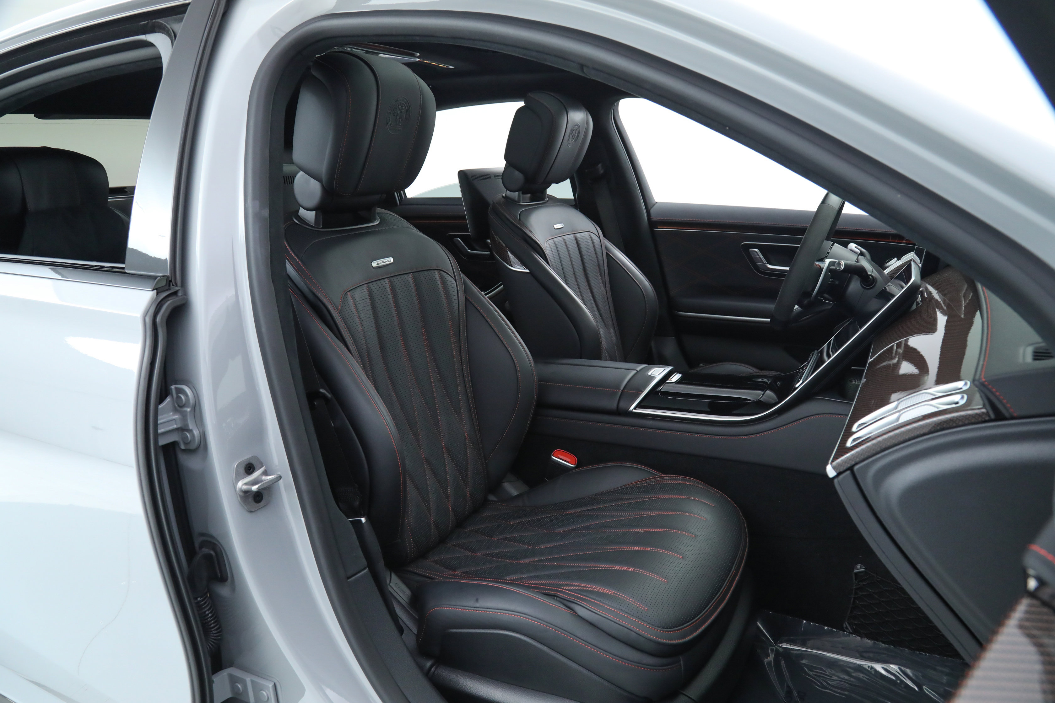 2024 Mercedes Benz S AMG 63 E PERFORMANCE photo 15