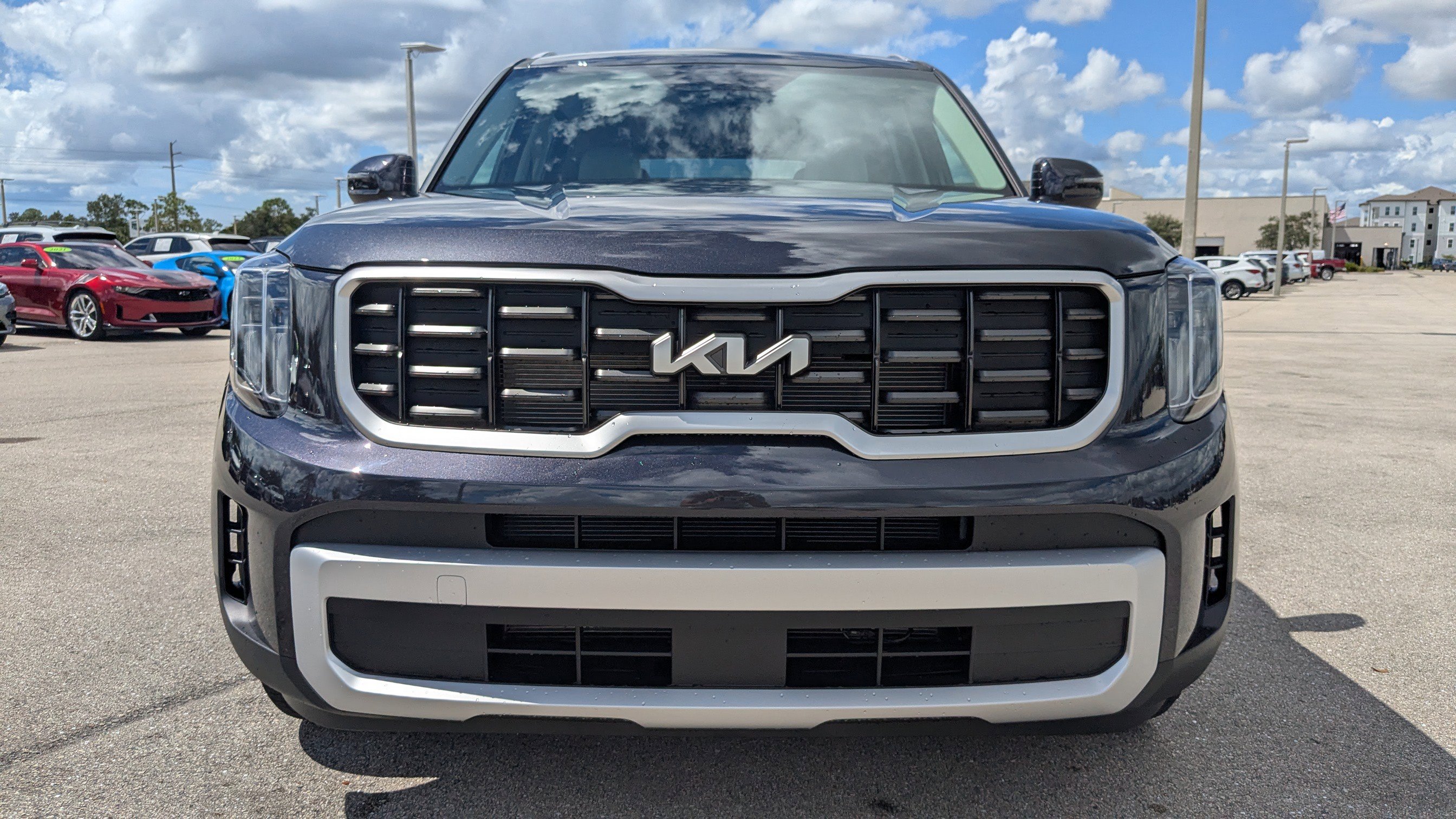 2025 Kia Telluride S photo 2