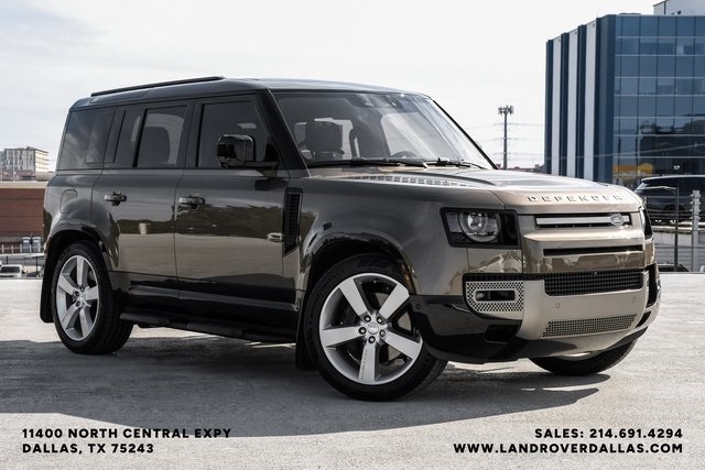 2025 Land Rover Defender 110 X-Dynamic SE photo 4