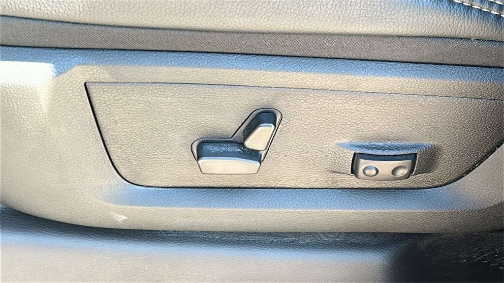 2025 Ram 2500 Laramie photo 21