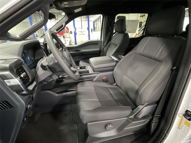 2025 Ford F-150 STX photo 17