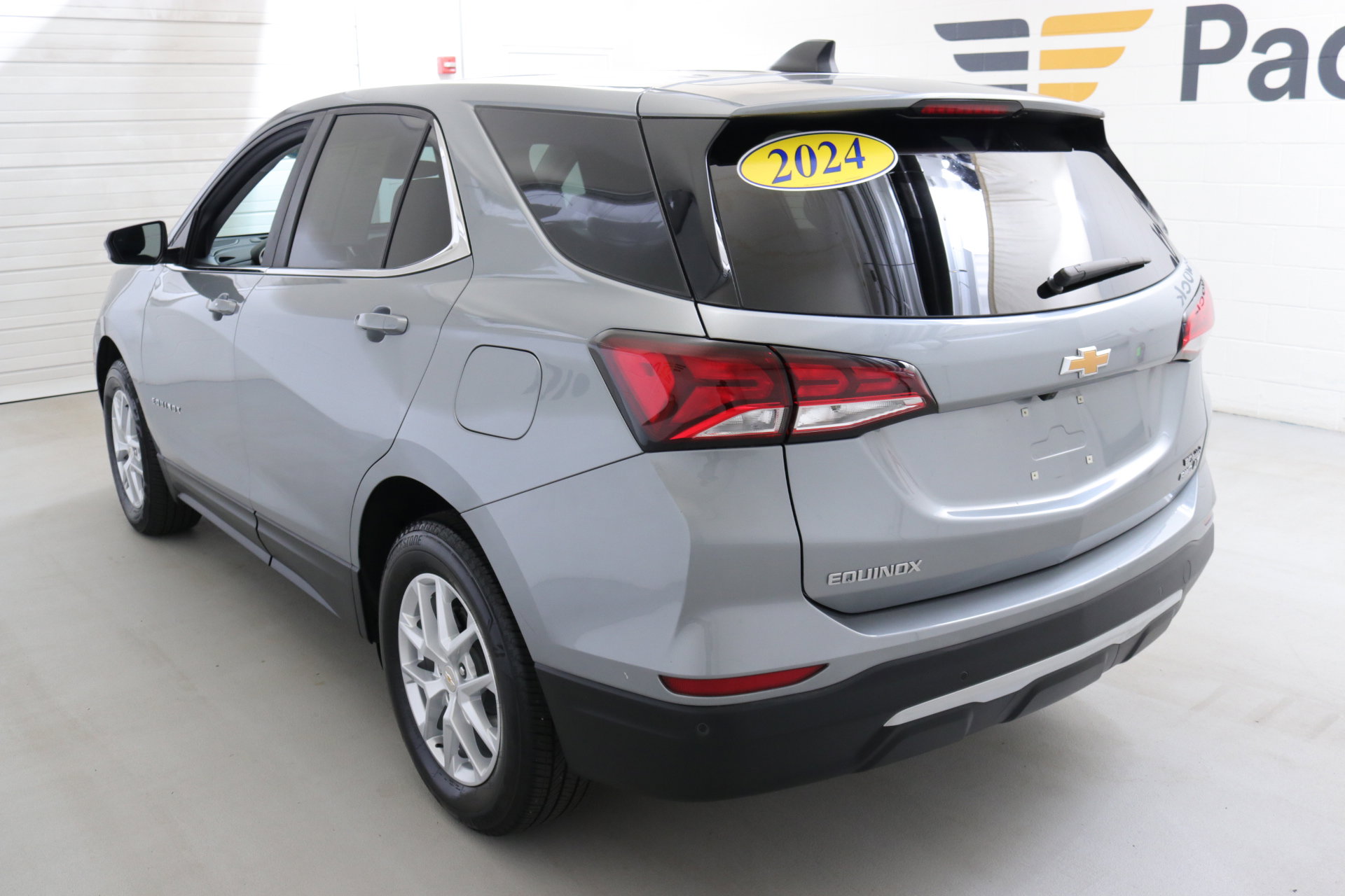 2024 Chevrolet Equinox LT photo 6