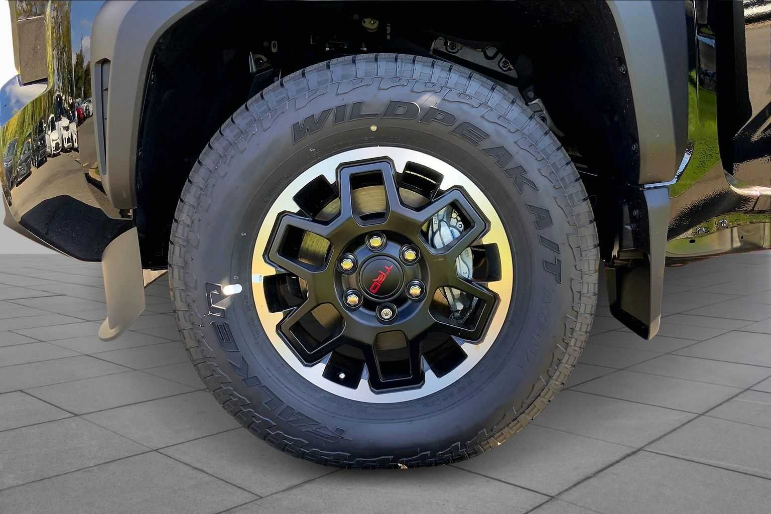 2025 Toyota Tacoma TRD Off-Road 4x4 Double Cab photo 11