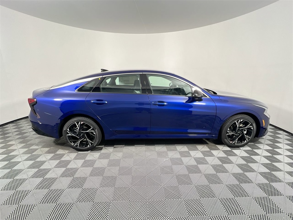 2026 Kia K5 GT-Line photo 2