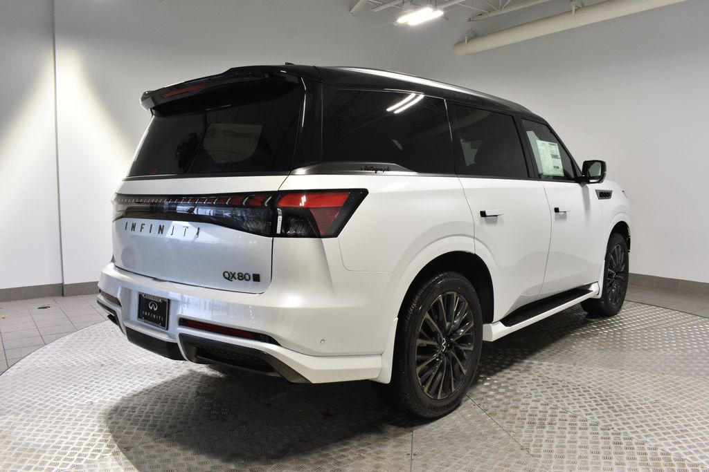 2026 Infiniti QX80 photo 3