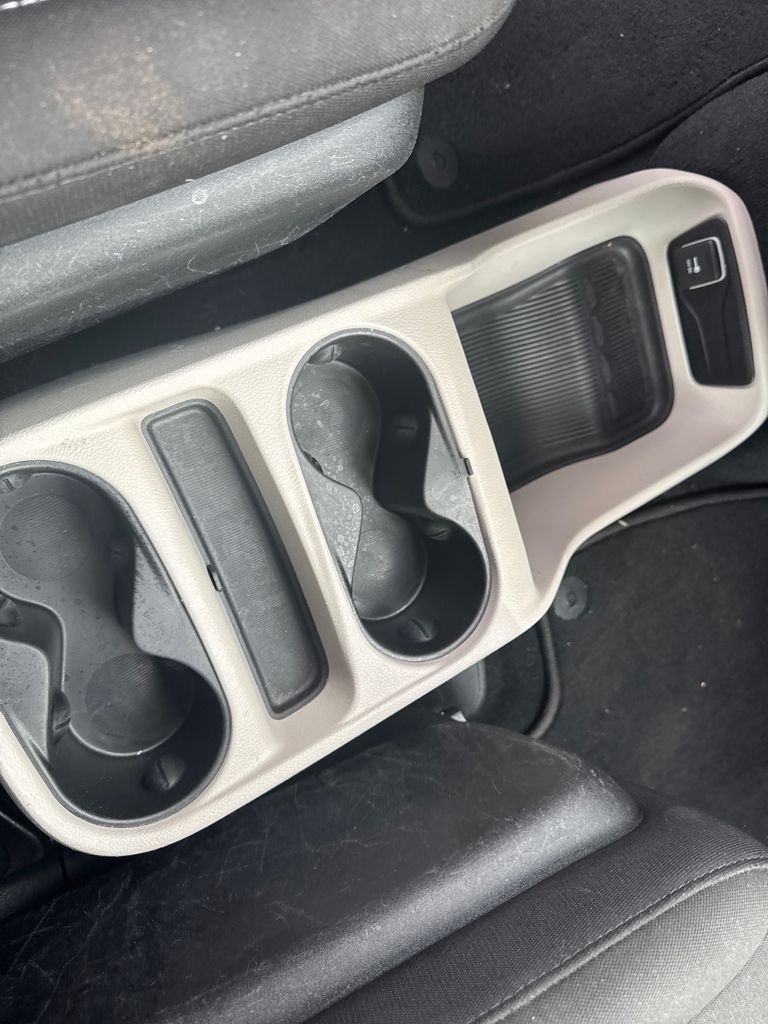 2023 Chrysler Voyager LX photo 24