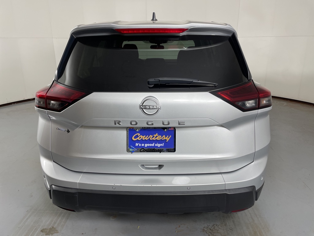 2024 Nissan Rogue S photo 3