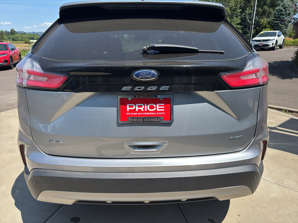 2024 Ford Edge SEL photo 4