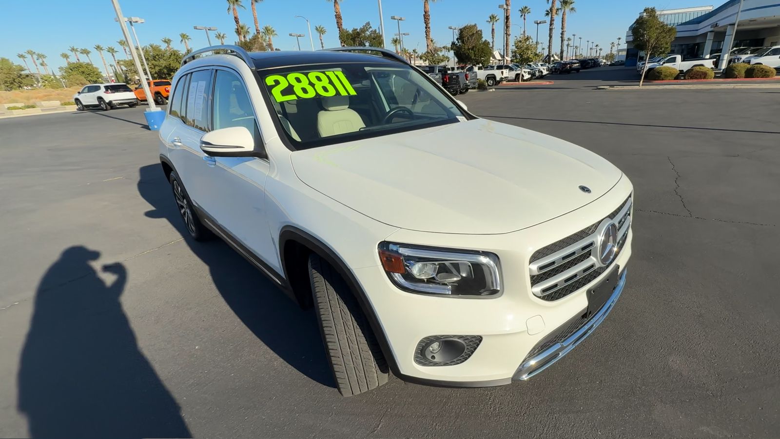 2023 Mercedes Benz GLB 250 photo 2