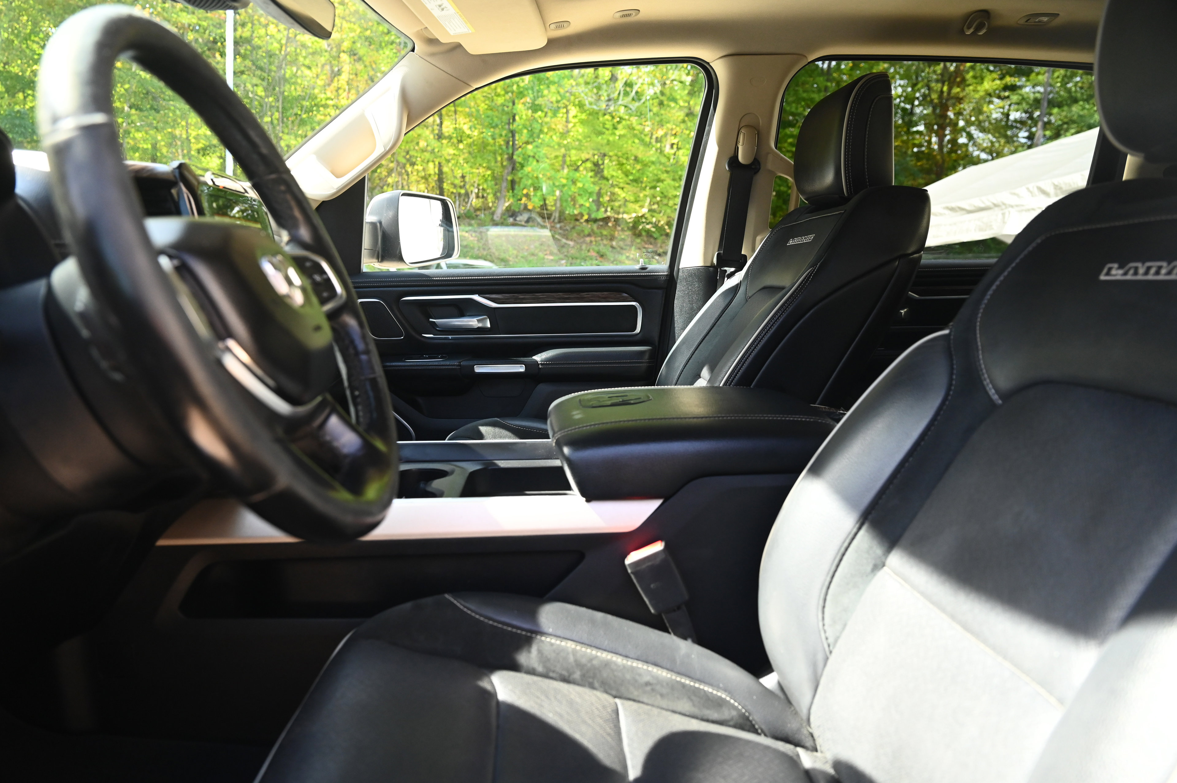 2019 Ram 1500 Laramie photo 15