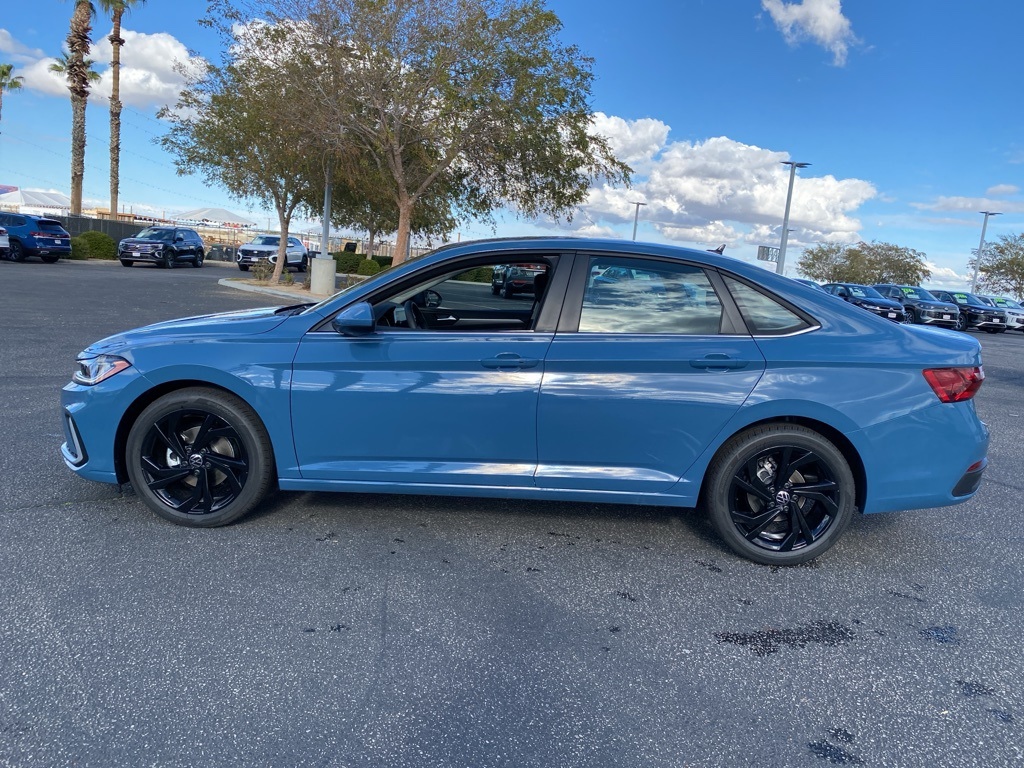 2026 Volkswagen Jetta 1.5T SE photo 4