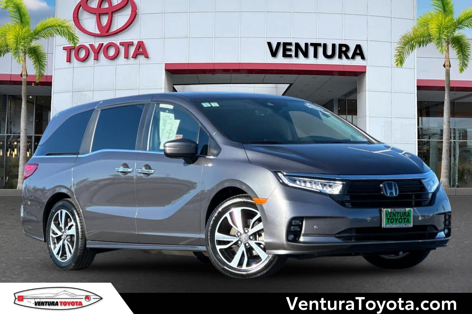 2023 Honda Odyssey Touring's photo