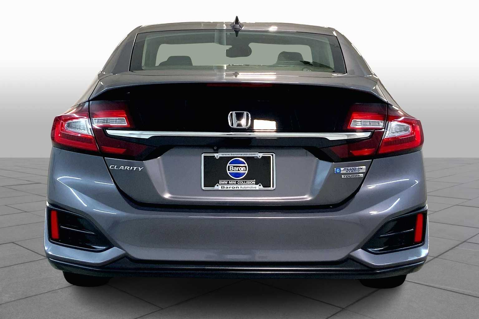 2018 Honda Clarity Plug-In Hybrid Touring photo 4