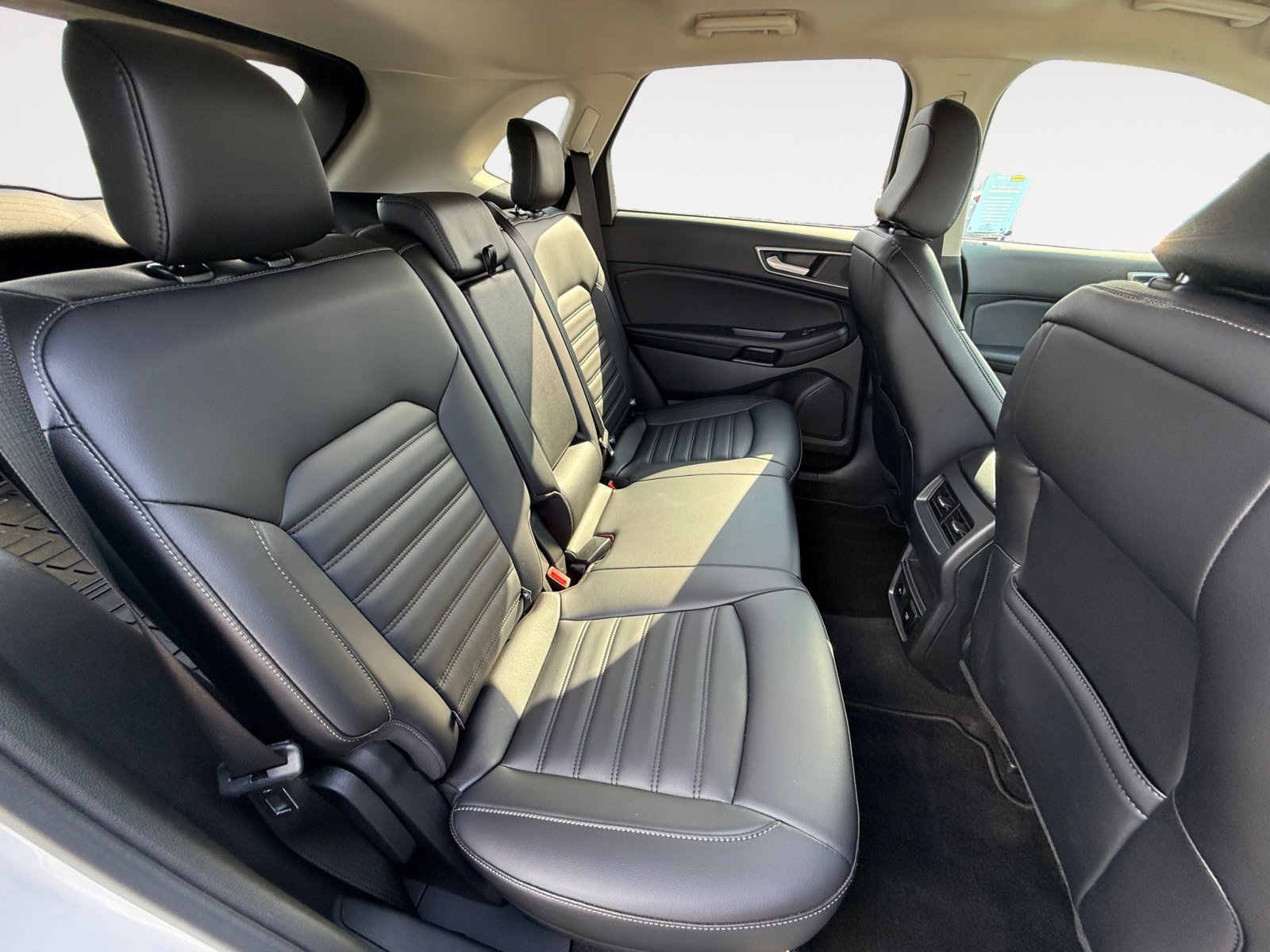 2024 Ford Edge SEL photo 18