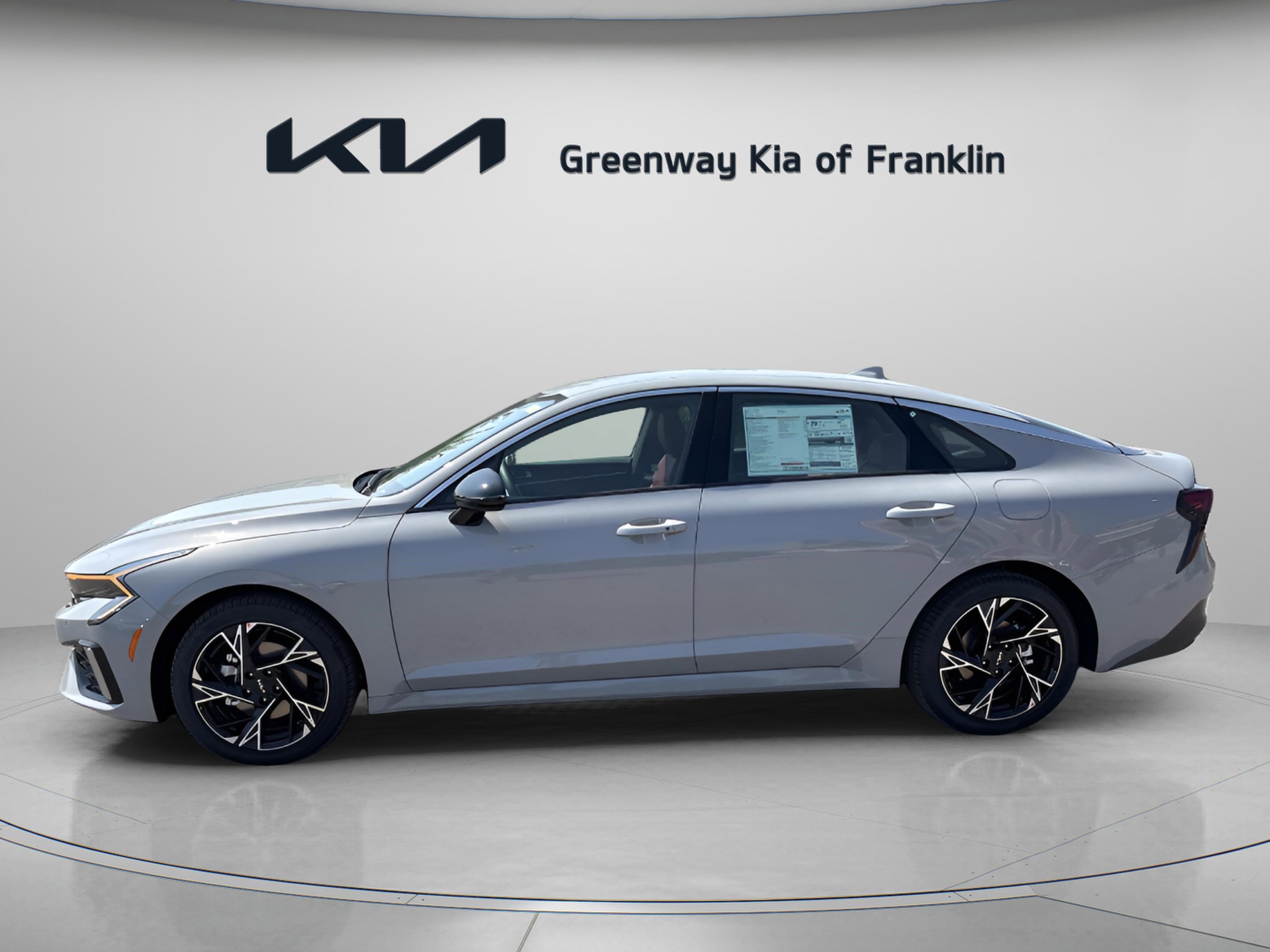 2026 Kia K5 GT-Line photo 4