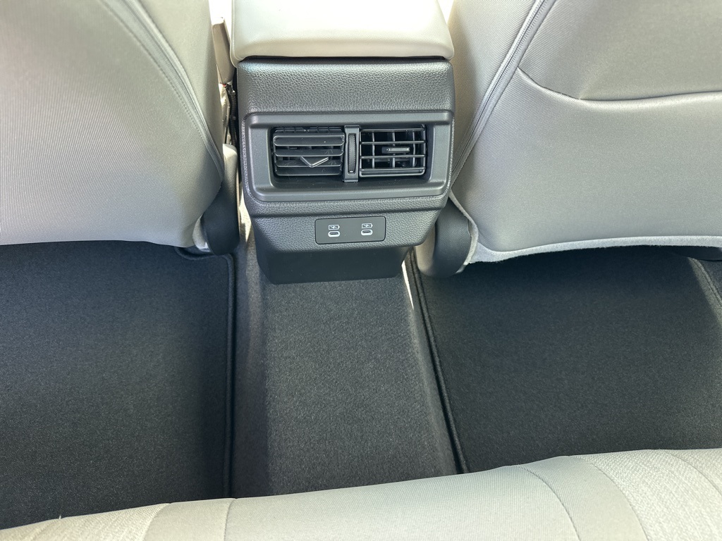 2025 Honda Accord LX photo 15