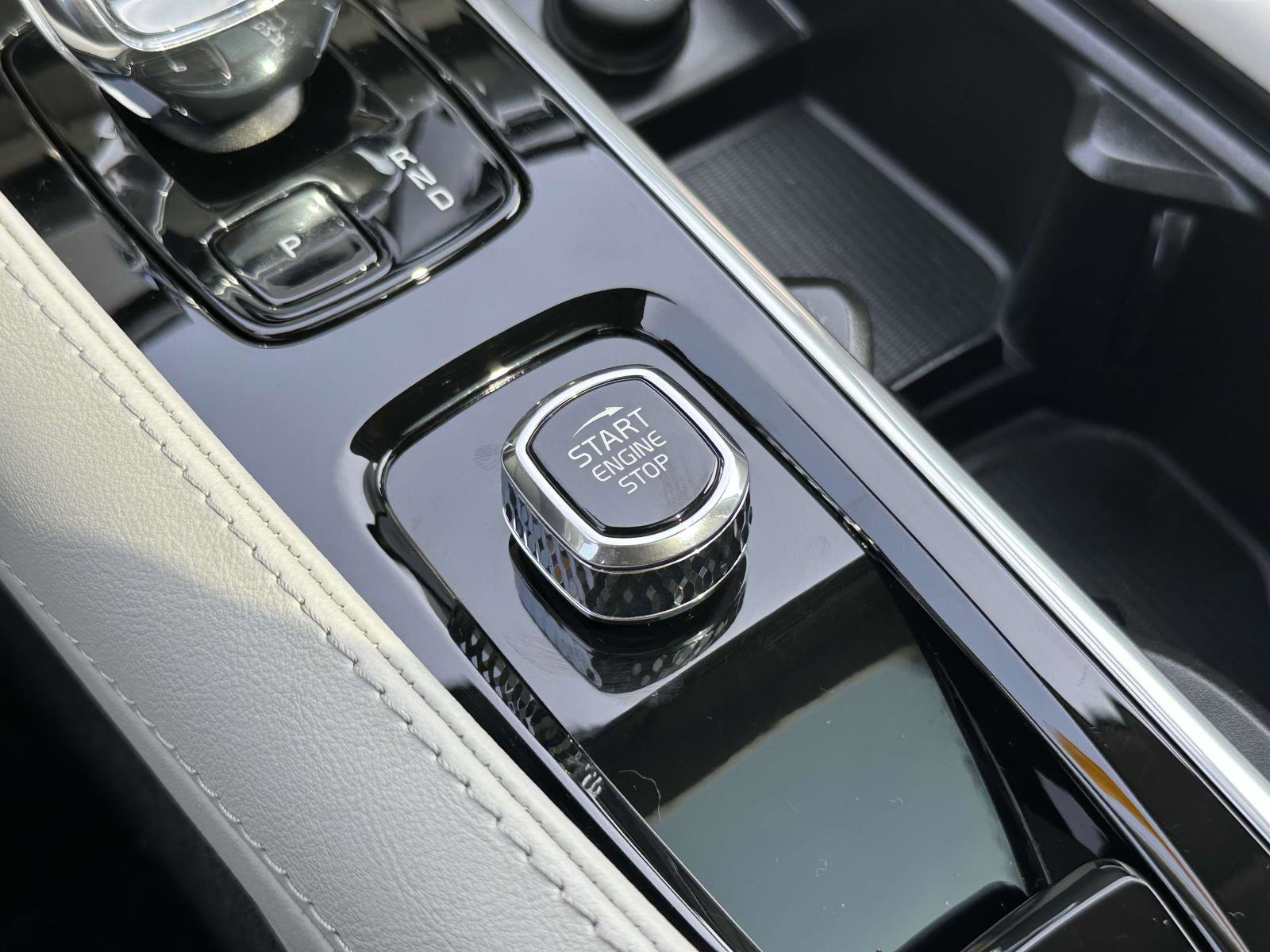 2023 Volvo XC90 Ultimate photo 6