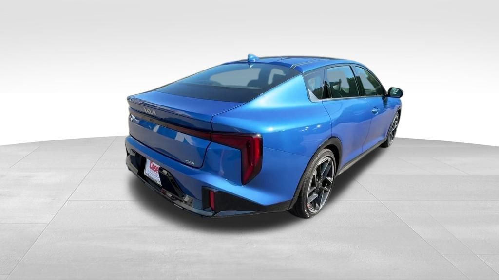 2025 Kia K4 GT-Line photo 6