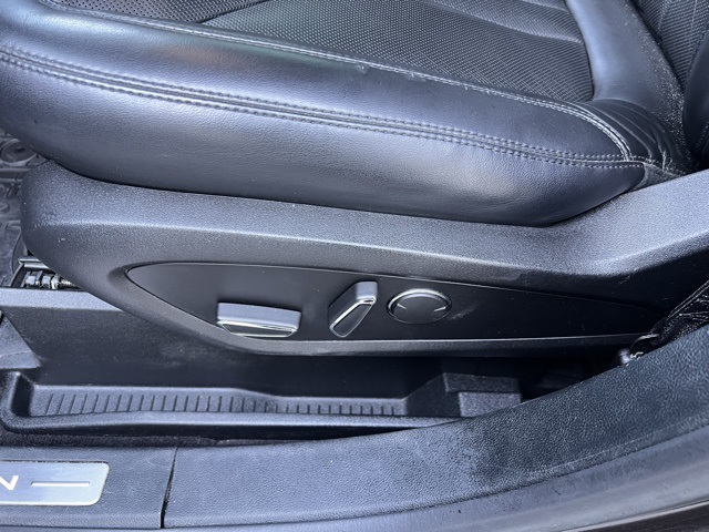 2019 Lincoln Nautilus Reserve photo 19