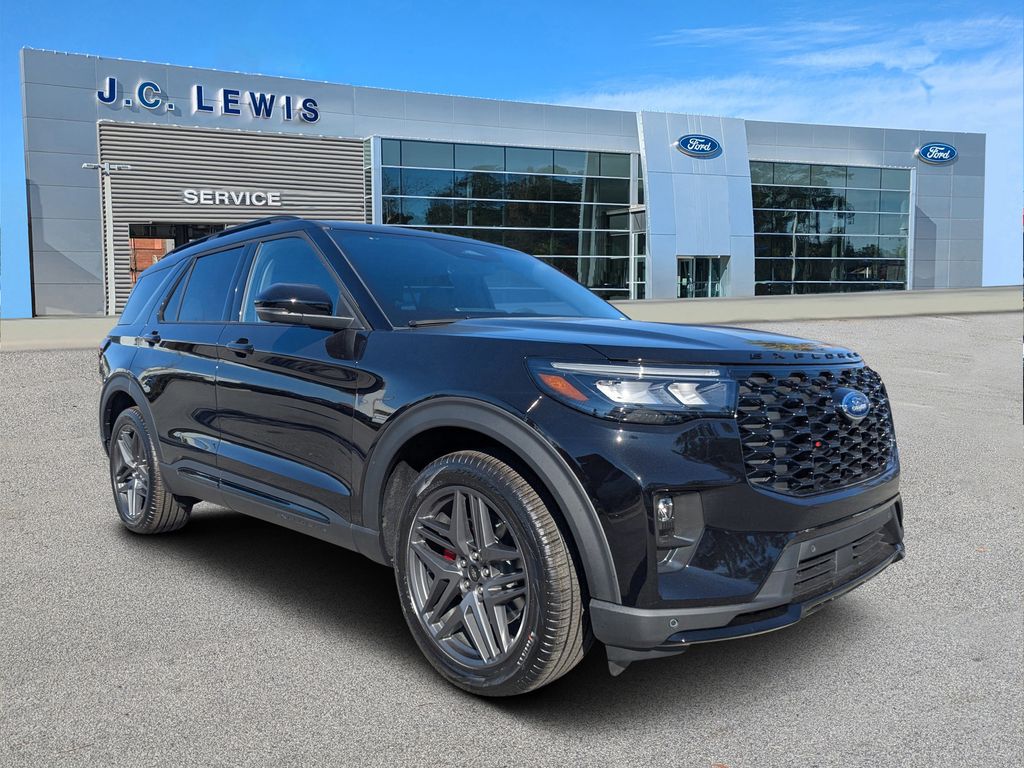 2026 Ford Explorer ST's photo