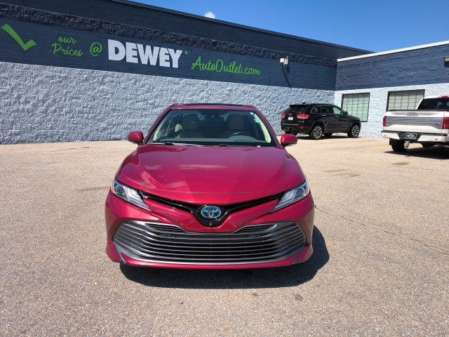 2020 Toyota Camry Hybrid XLE photo 5