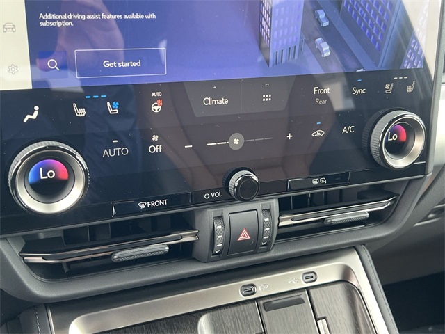 2024 Lexus GX Luxury - Photo 19