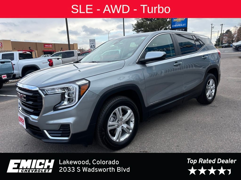2024 GMC Terrain SLE's photo