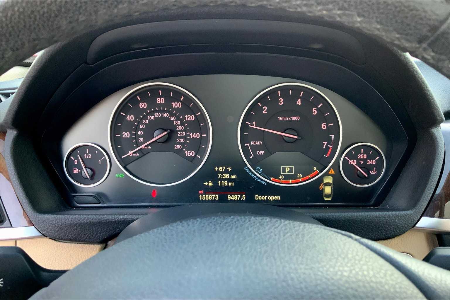 2014 Bmw 320i SA photo 25