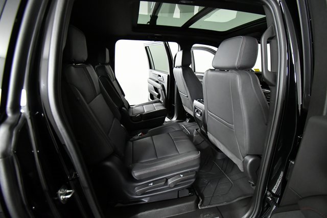 2025 Chevrolet Suburban RST photo 20