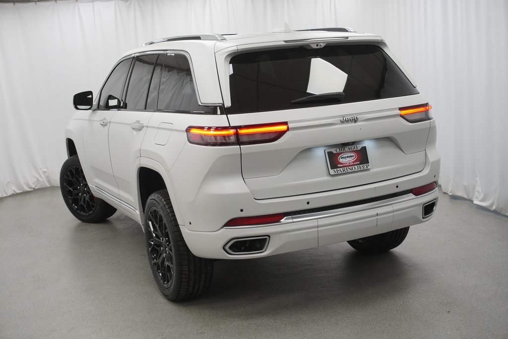 2022 Jeep Grand Cherokee Summit Reserve photo 10