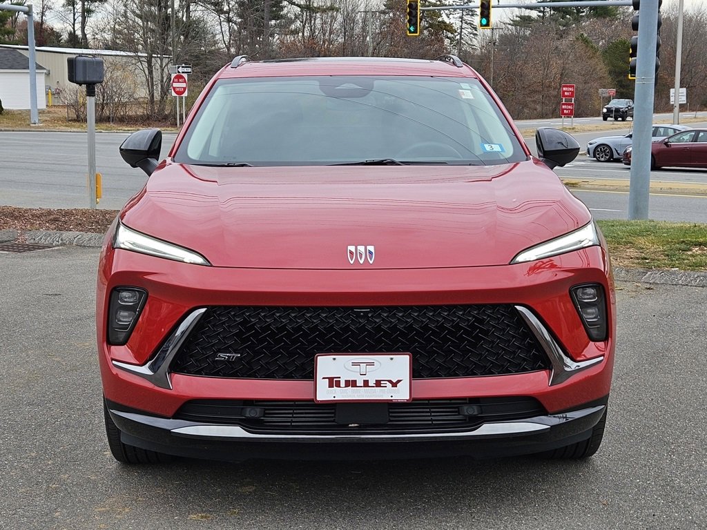 2025 Buick Envision Sport Touring photo 2