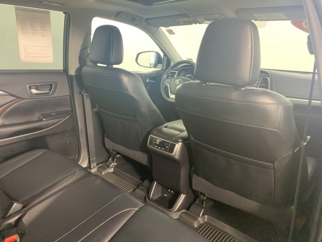 2019 Toyota Highlander XLE photo 25