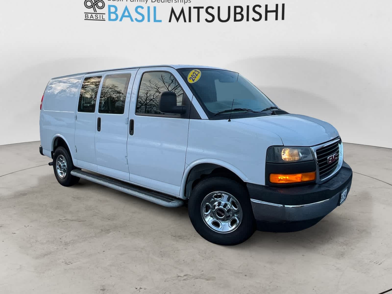 2023 GMC Savana Cargo 1WT's photo