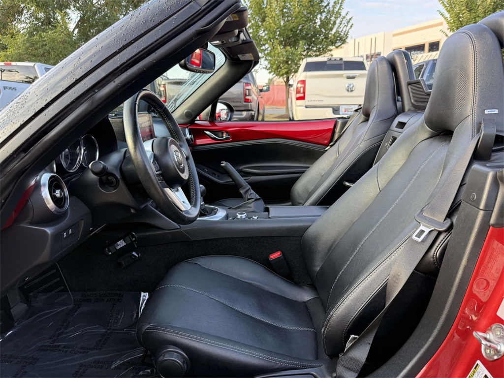 2022 Mazda MX-5 Miata Miata Grand Touring photo 14