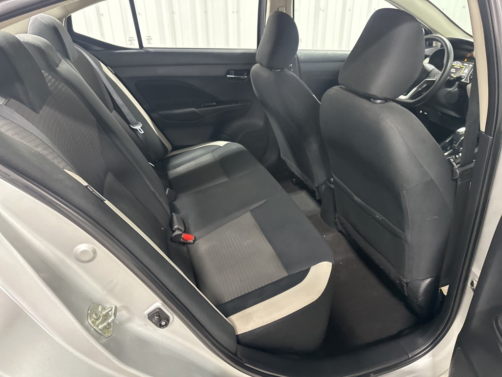 2021 Nissan Versa 1.6 SV photo 18