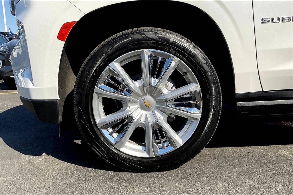 2022 CHEVROLET SUBURBAN - Image 7