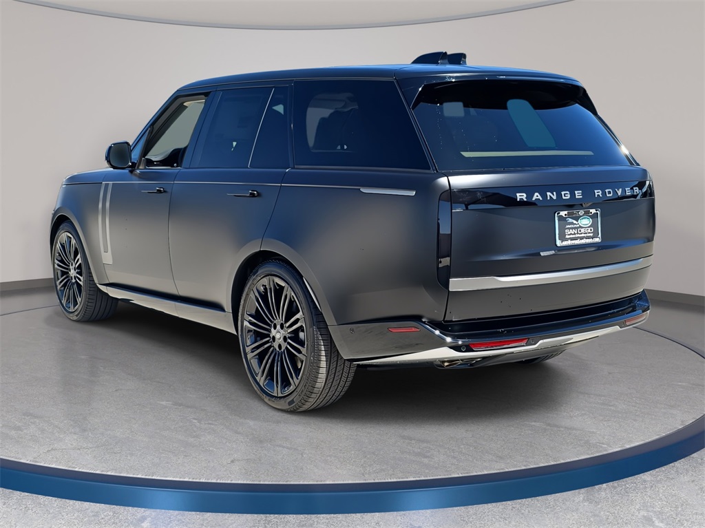 2025 Land Rover Range Rover SE photo 6