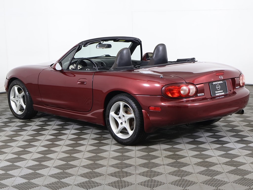 2003 Mazda MX-5 Miata Miata Base photo 4