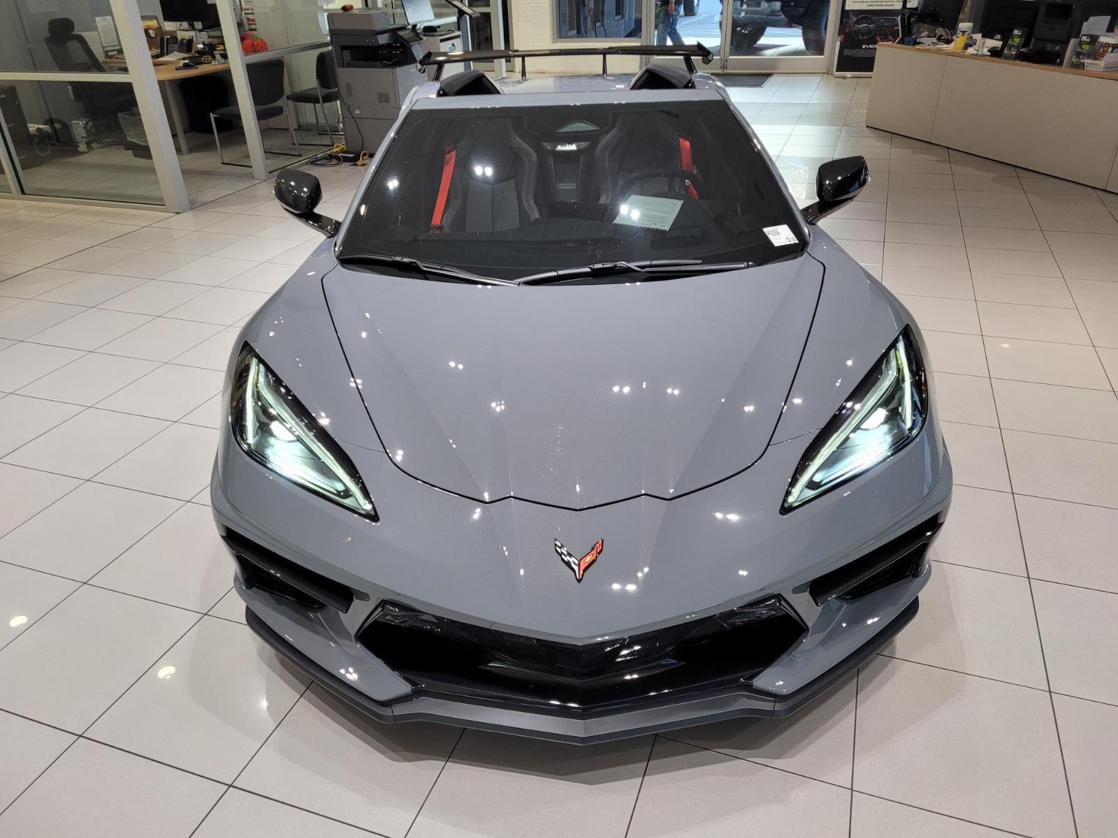 2025 Chevrolet Corvette Stingray 2LT photo 10