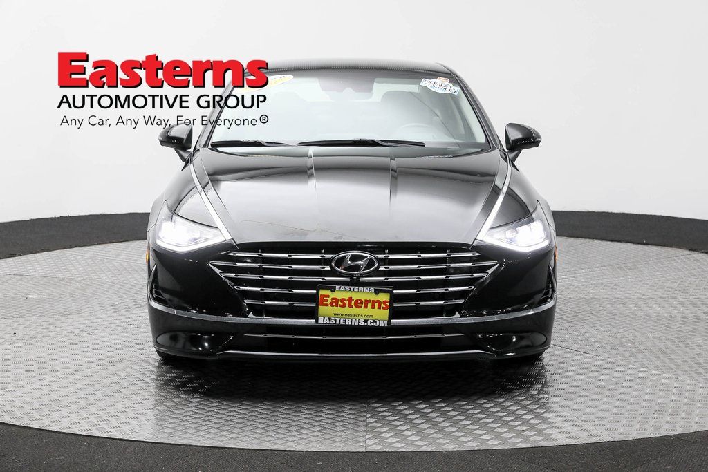 2022 Hyundai Sonata Hybrid Limited photo 2