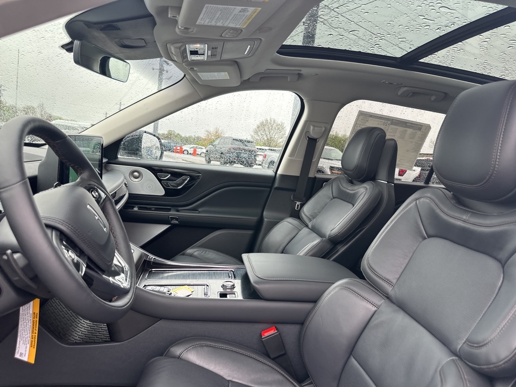 2025 Lincoln Aviator Reserve photo 33