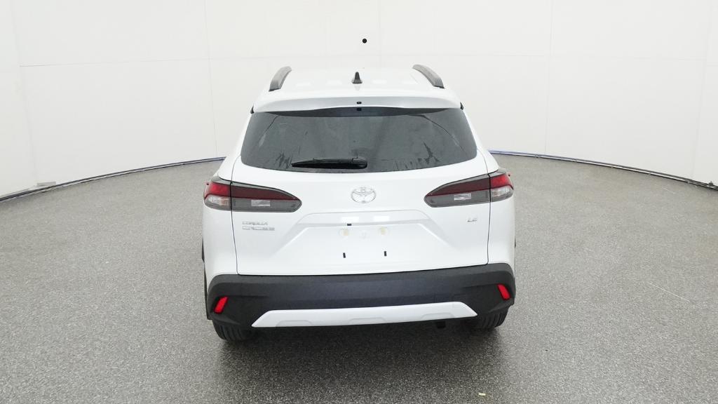 2026 Toyota Corolla Cross LE photo 18