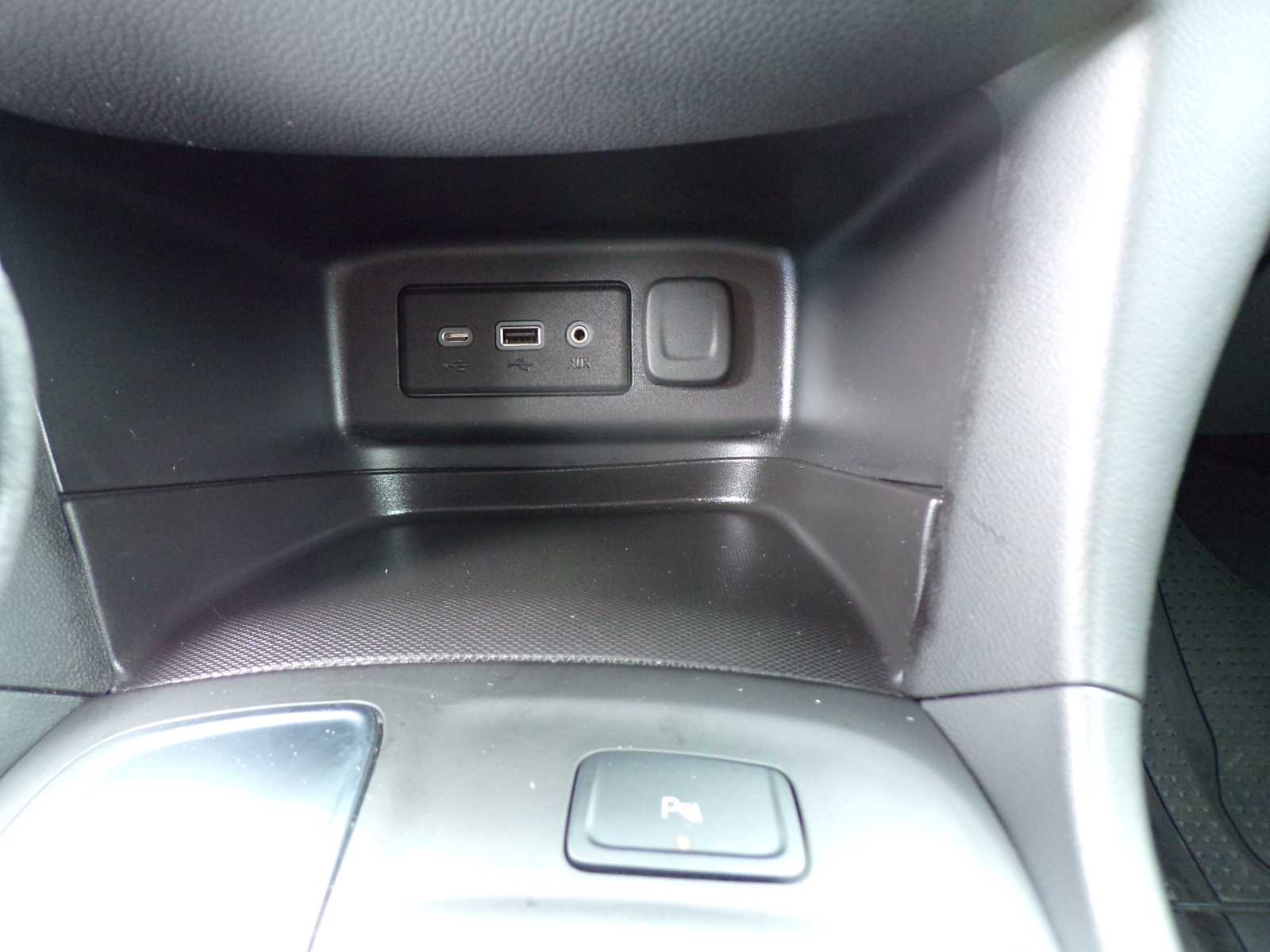 2024 Chevrolet Equinox LT photo 12