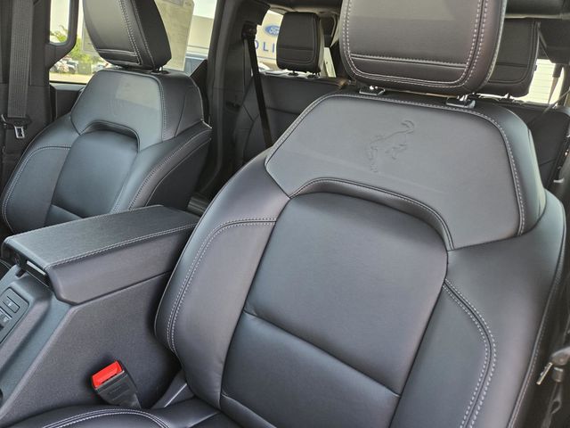 2025 Ford Bronco Outer Banks photo 21