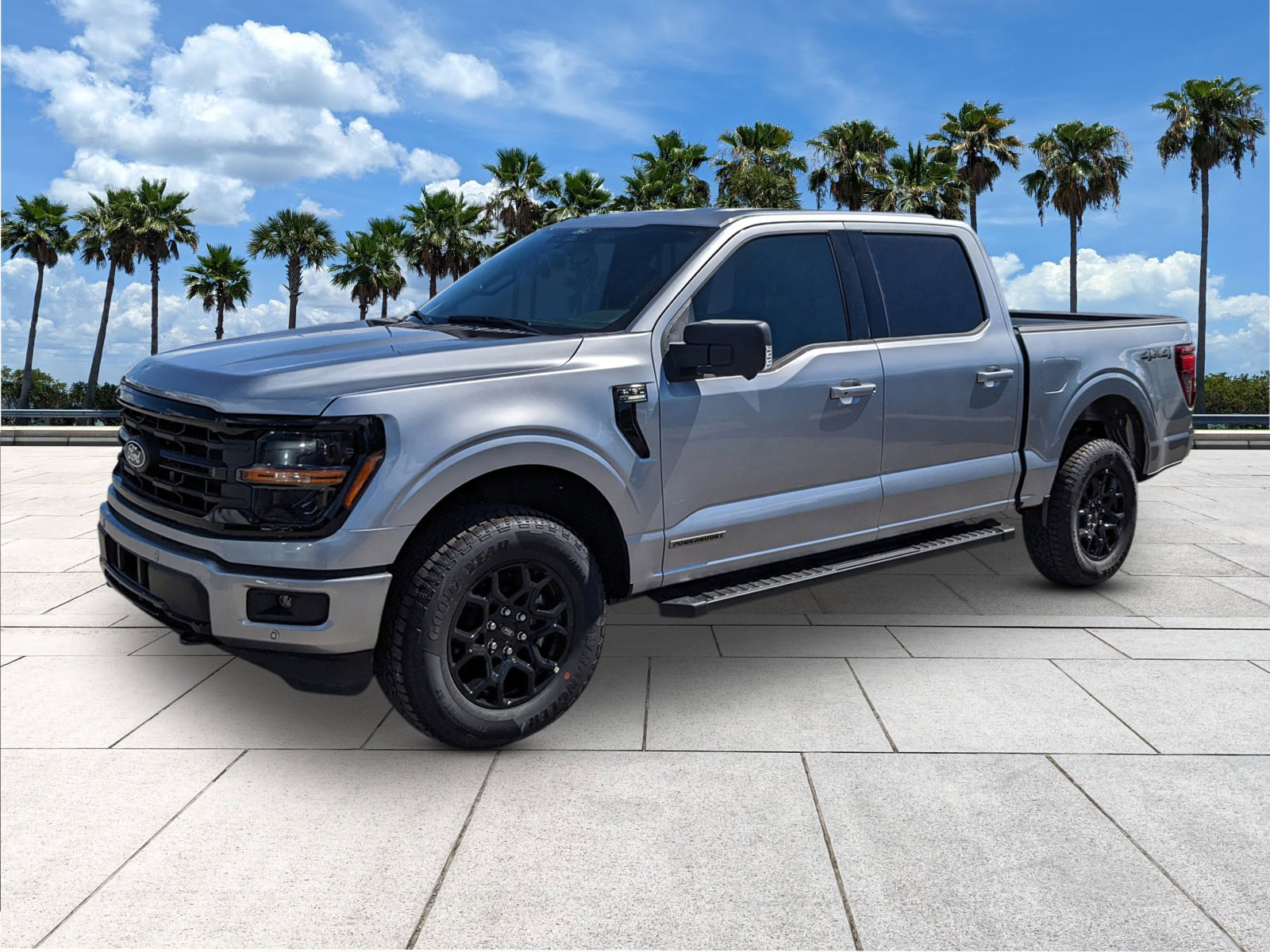 2025 Ford F-150 XLT photo 4