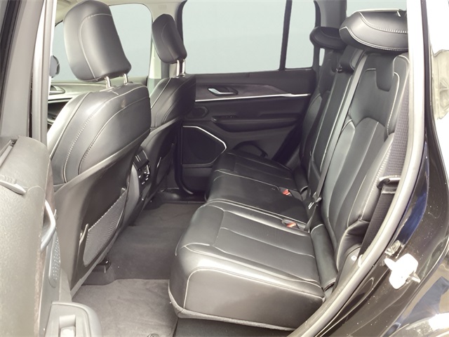 2024 Jeep Grand Cherokee Anniversary Edition 4xe photo 16