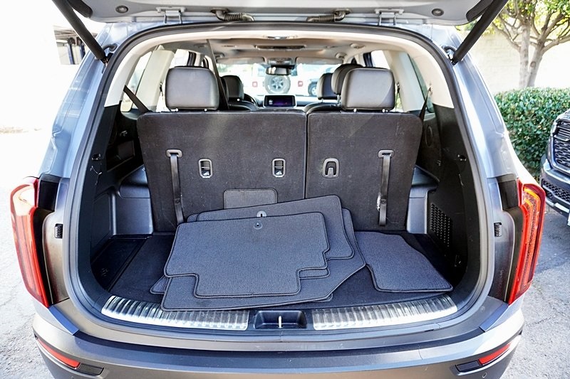 Used 2022 Silver Kia SX image 12