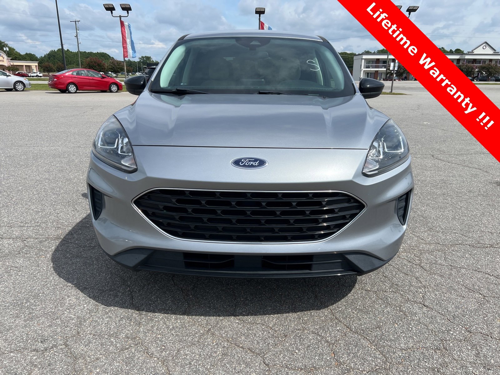 2022 Ford Escape SE photo 3
