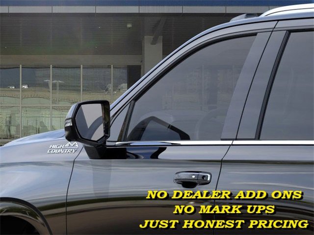 2025 Chevrolet Tahoe High Country photo 8