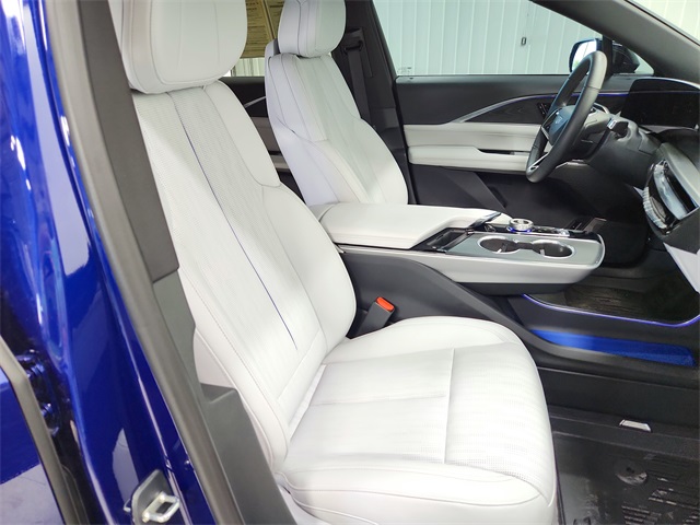 2024 Cadillac Lyriq Sport photo 36